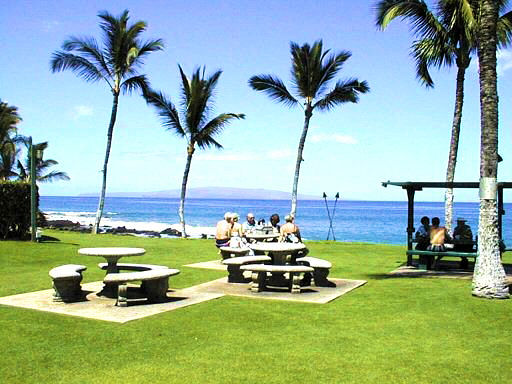 Maui vacation rental condominiums - BarBQ area at Kihei Surfside