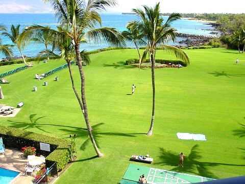 Maui vacation rental condominiums - Garden view of Kihei Surfside